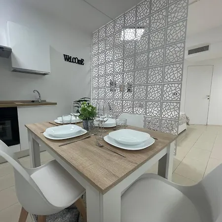Bg Excelsior Apartment *